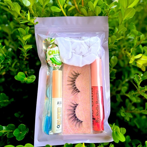 Lip gloss bundle| lashes bundle/ lash glue | cosmetic gift set| - Picture 5 of 5